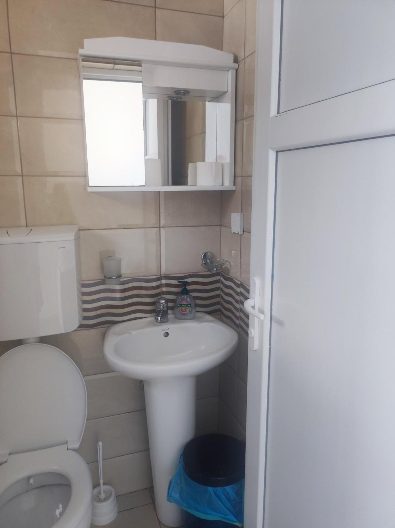 Tahiri Bellevue Apartments Улцинь Экстерьер фото