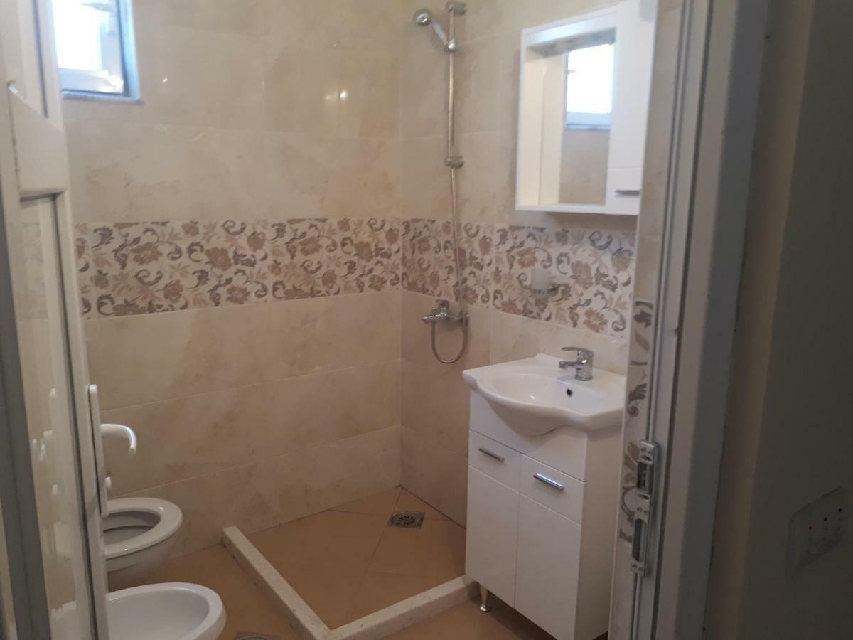 Tahiri Bellevue Apartments Улцинь Экстерьер фото